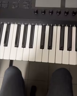 Komplete Kontrol S61 MK2