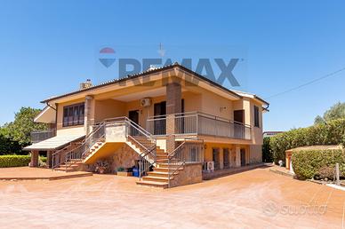 Villa o villino - Siracusa