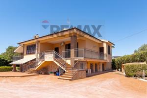 Villa o villino - Siracusa