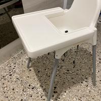 Seggiolone con cintura di sicurezza