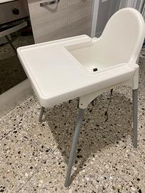 Seggiolone con cintura di sicurezza