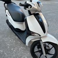 Piaggio Liberty 150 Sport Bianco