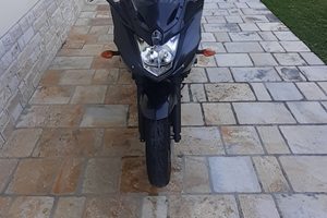 Yamaha xj6