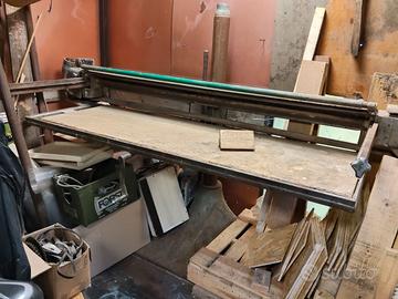 Levigatrice a nastro orizzontale