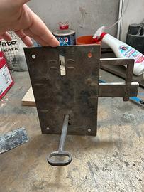 Serratura artigianale ferro