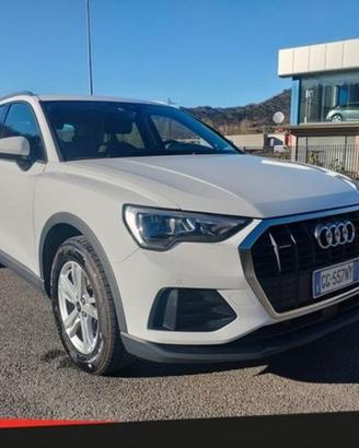 Audi Q3 35 TDI quattro S tronic Business