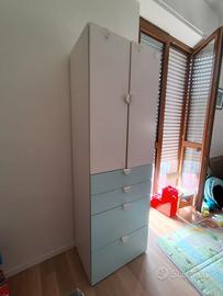 Lettino MYLLRA e armadio SMASTAD IKEA
