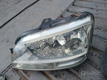 coppia fari fiat idea 