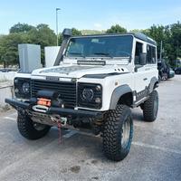 Land Rover Defender 90 2.5 Td5 Station Wagon Count