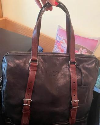 Borsa da uomo Prada con sua scatola e certificato