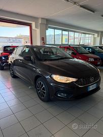 FIAT - Tipo - 1.6 Mjt 4p. Opening Edition