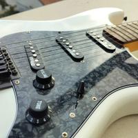 Fender Stratocaster Squier Custom