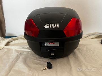 Bauletto GIVI B29 + piastra MONOLOCK