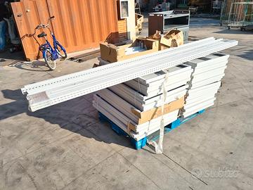 scaffalatura completa da montare mai usata