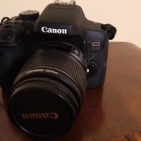 reflex canon eos 750d.