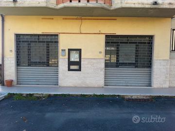 Locale commerciale negozio magazzino ufficio