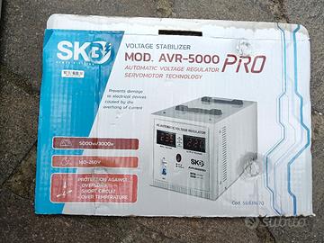 stabilizzatore tensione 220v
