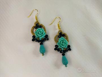 orecchini in chiacchierino fatti a mano