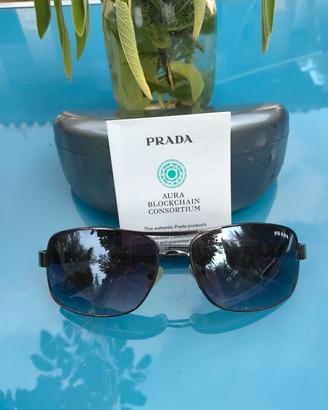 occhiali da sole Prada