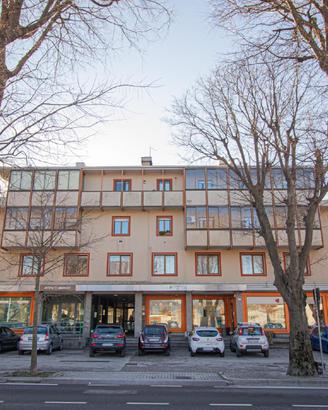 SPAZIOSO UFFICIO DI 135 MQ CON ASCENSORE - POSS...