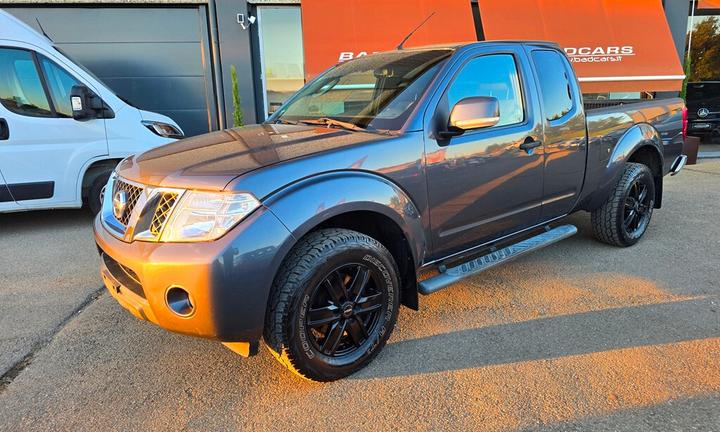 Nissan Navara 2.5 dCi 190CV King Cab LE DA VETRINA