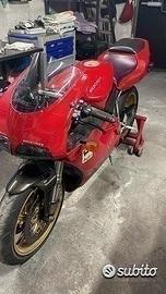 Ducati 748 s