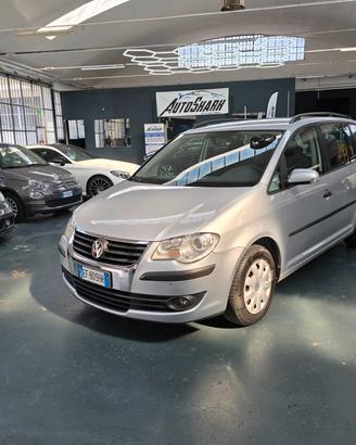 VOLKSWAGEN TOURAN 2.0 ECOFUEL HIGHLINE 7P