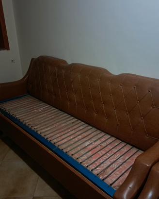 divano letto in pelle  a tre piazze  in pelle