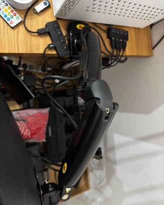 Stand monitor fino a 32 pollici