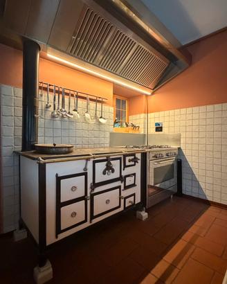 CUCINA ECONOMICA A LEGNA VINTAGE RESTAURATA