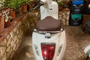 vespa primavera 4t