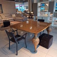 Tavolo foglia oro in expo