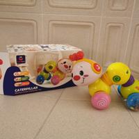 Gioco musicale strisciante per gattonare