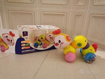 Gioco musicale strisciante per gattonare