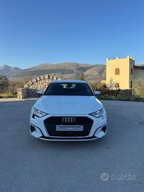 AUDI A3 Sedan 35 TDI S tronic Business Advanced