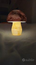 lampada a forma di fungo 