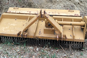 Trincia ferri da 200 a coltelli per trattore