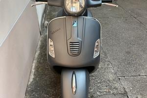 Vespa gts 300