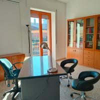 Stanza per medici e nutrizionisti studio Telese T