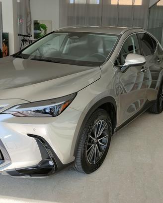 Lexus NX 450h+ Plug-in 4WD Luxury 10500 KM