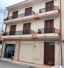 Intero stabile Via G. Matteotti Vittoria RG