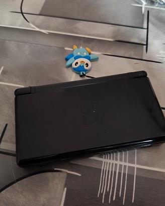 Nintendo DS Lite con giochi ed accessori