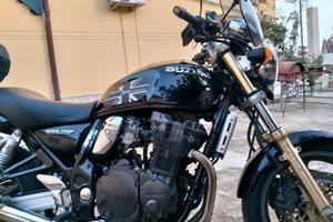 Suzuki GSX S 750 - 2000