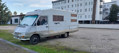 Mothorome Laika ecovip 200i oro Iveco daily