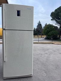 Frigo no-frost usato poco in buon condezione