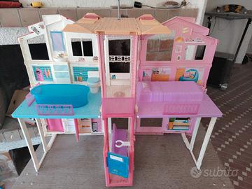 casa di barbie a 2 piani