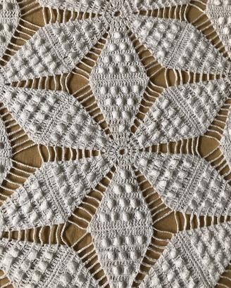 Coperta uncinetto bianca