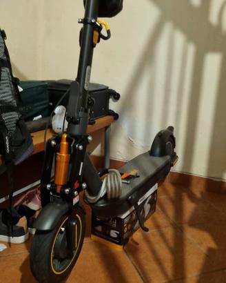Monopattino Nineboot G30 max 