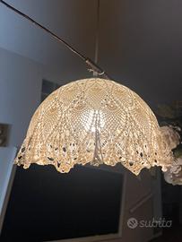 Lampadario fatto all’uncinetto