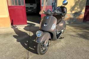 Vespa 300 faro basso